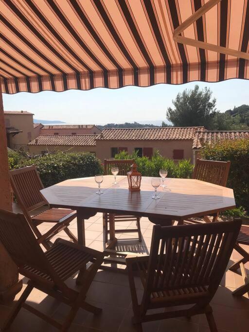 Terrasse De 30m2 Vue Mer Panoramique 1 Chambre Cavalaire-sur-Mer